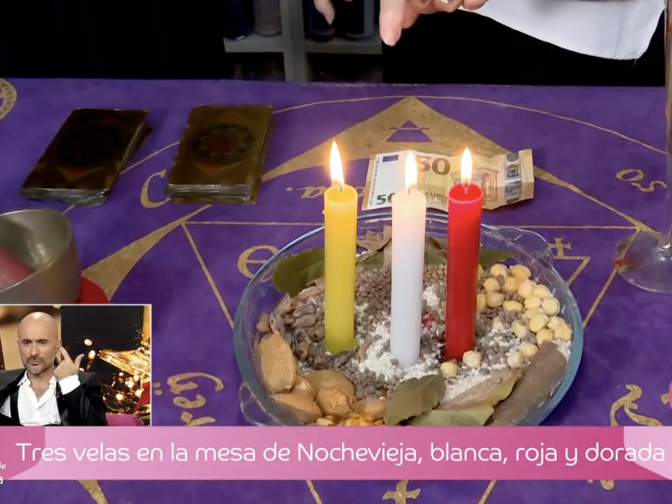 Directo: "Los rituales para el 2024" (Andalucia de tarde - Canal Sur 31.12.2023)